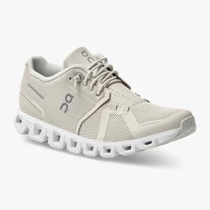 On Cloud 5 Women Pearl White Size 9